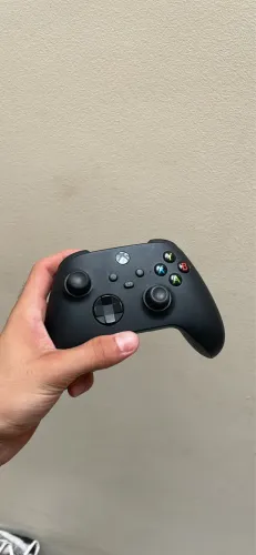Controle Xbox series s original de fibra de carbono (precisa ajeitar)