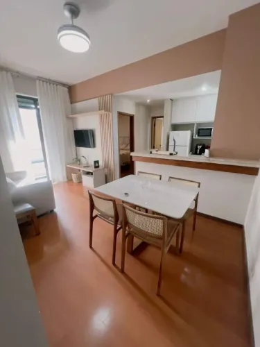 Apartamento Mobiliado 76,82m² | 1 Quarto | Varanda | Vaga | Arrumação Diária | Residencial