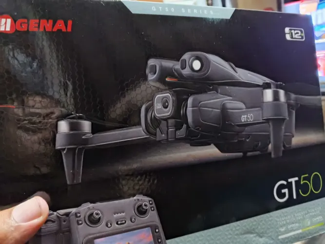 drone gt50 profissional camera 4k hd motor brushless controle com tela 5.64 e 2 baterias