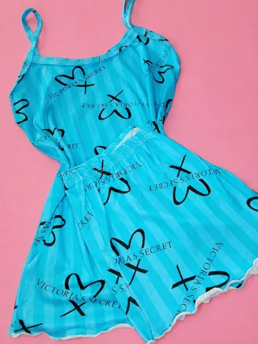 Pijamas Vs feminino