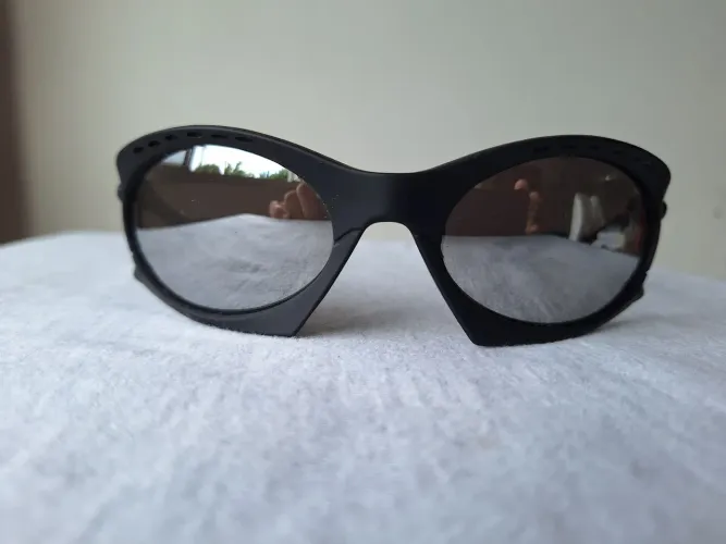 Oculos oakley modelo plantaris
