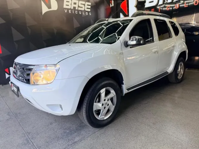 Renault Duster Dynamique 2.0 Hi-flex 16V Aut. 2013