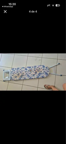 Tábua de Passar Roupas Dobrável com Suporte para Ferro.