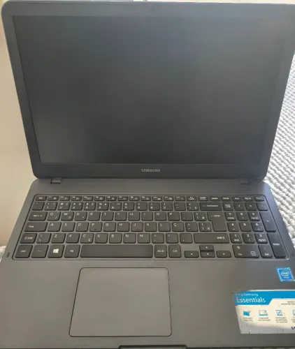 Notebook Samsung essentials 360x, win 11, Intel inside, 4GB RAM, 500GB HD USADO 