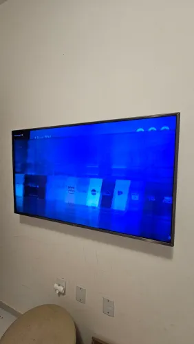 Smart tv LG 49 tela quebrada