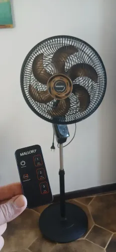 Ventilador torre 40cm com controle remoto Mallory