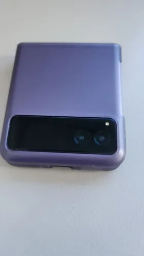 Vendo um celular novo garantia memória 256