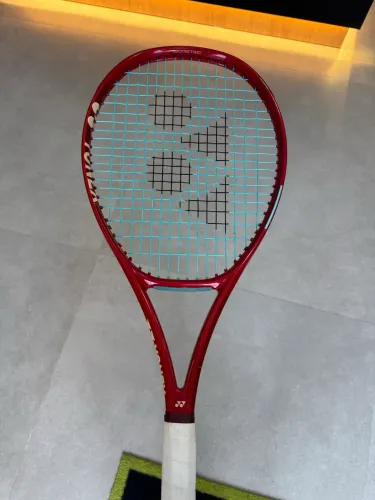 Raquete Yonex Vcore 98 2026 L3