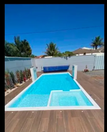 Piscina de fibra de 9 metros aquecida com spar instalado