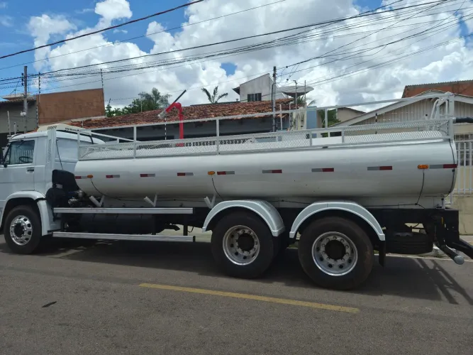 Caminhão Pipa Locação 