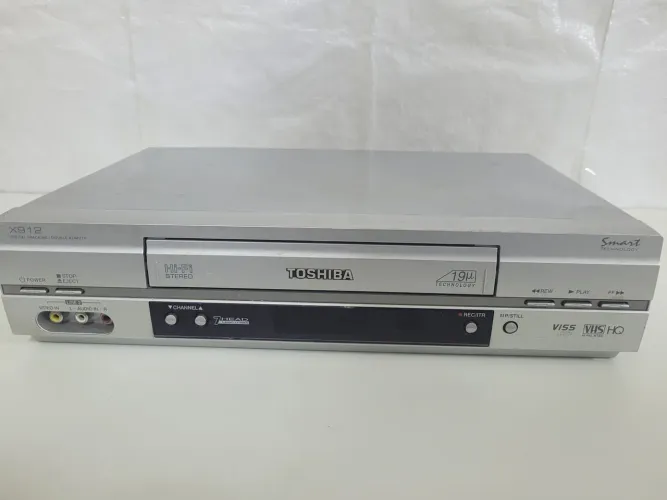 Vídeo Cassete Toshiba X912