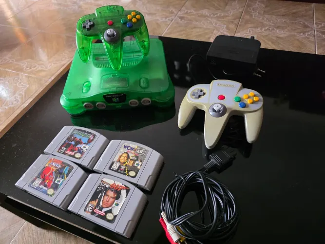 Nintendo 64 Kiwi Funcionando + Jogos, Controles e Cabos Originais - Carcaça danificada 