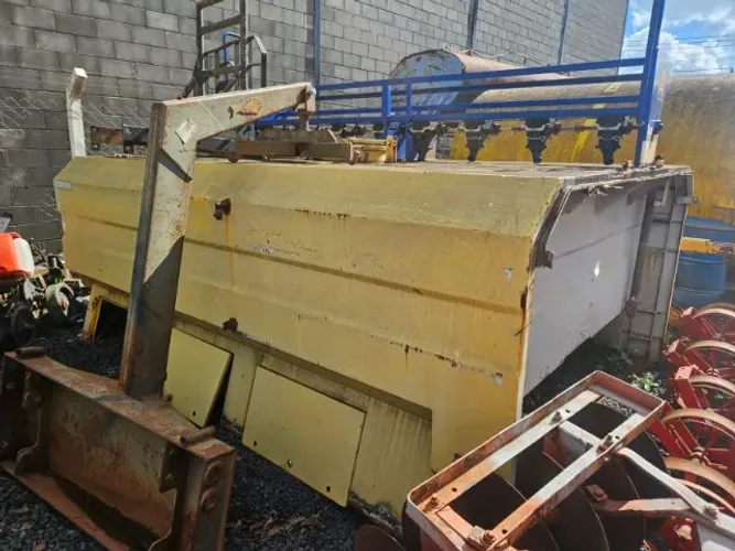 Tanque 7000LT. Vende ou aluga.
