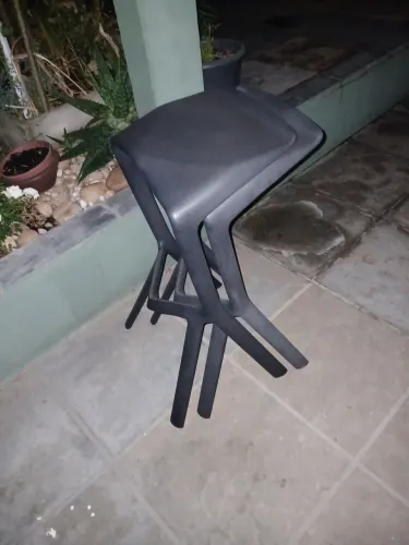 Banqueta alta nova