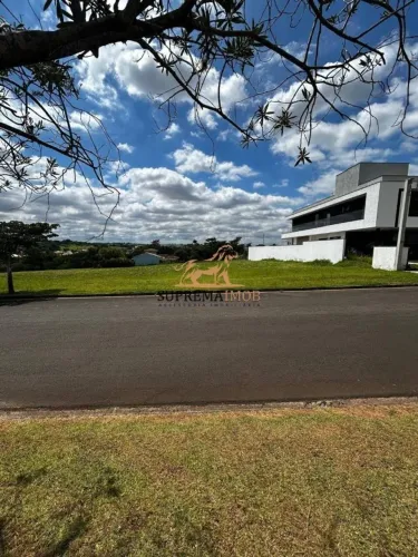 Terreno à venda com 1.100m²- Condomínio Saint Charbel - Araçoiaba da Serra