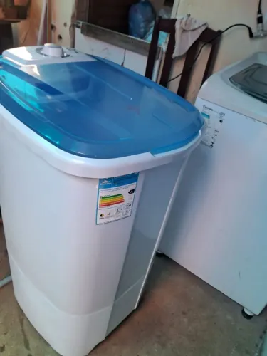 Tanquinho novo voltagem 110 pouco usado 350,00$ telefone whatsapp *