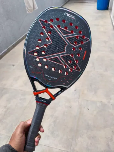Raquete Beach Tennis Carbono Nox 2026