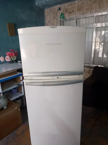 Geladeira Brastemp fros Free em ótimo estado.
