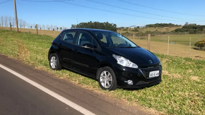 Peugeot 208 Active/active Pack 1.5 Flex 8V 5P 2016