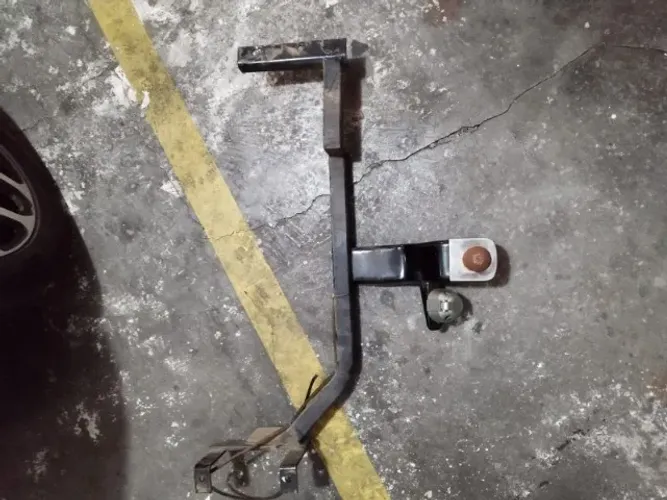 Engate de Reboque (Ford Fiesta Sedan) - Completo e Reforçado