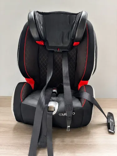 Cadeirinha de carro nisso