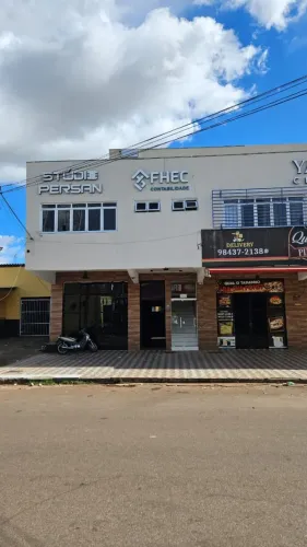 Alugo Sala Comercial no térreo na 504 Sul