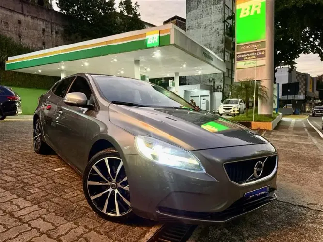 Volvo V40 T-4 Momentum 2.0 Aut. 2018