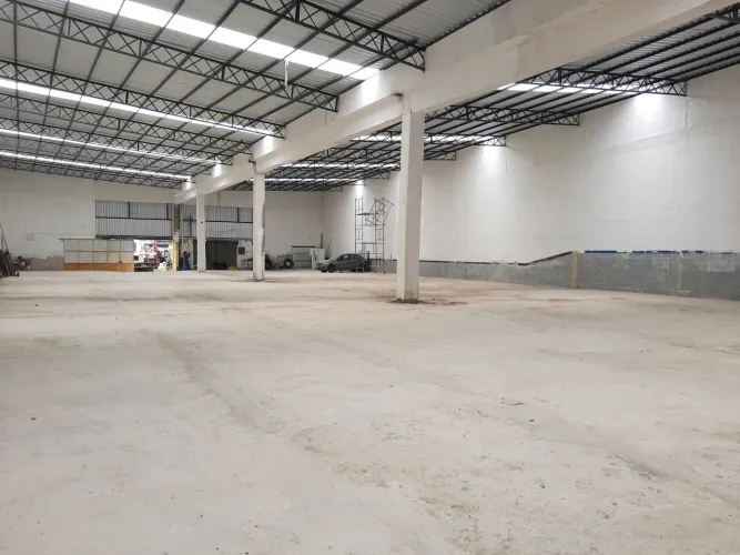 Galpão - Brás de Pina - 1200m2 - Cód. 1594