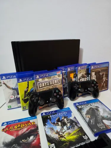 Playstation 4 Pro + 10 jogos