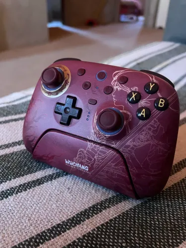 Controle Sem Fio 8bitdo Ultimate 2 Edição Especial Wuchang Cor Vermelho