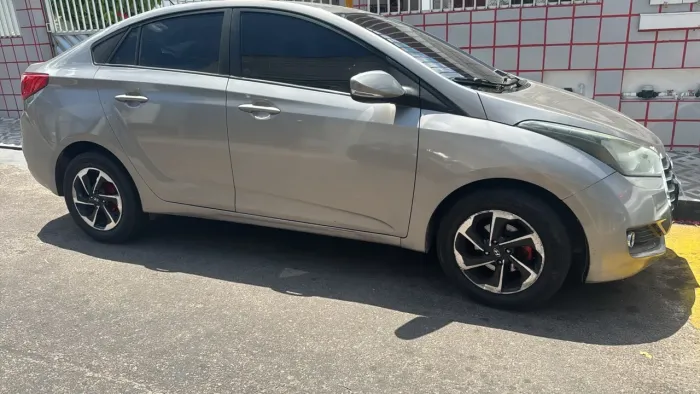 Hyundai HB20S Comfort Plus 1.0 TB Flex 12V Mec. 2018