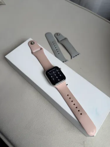 Apple Watch SE 40mm Estelar
