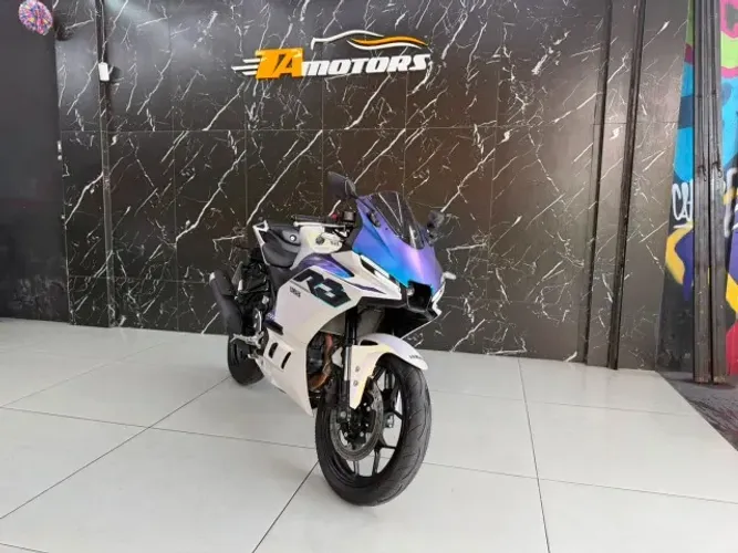 YAMAHA/R3 CONNECTED 2026 4.000KM