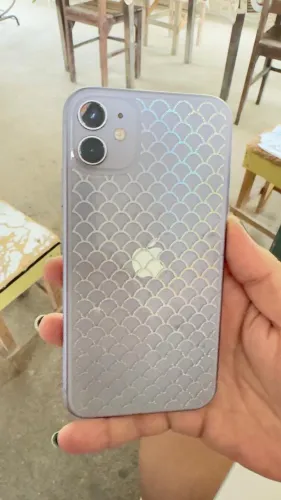 iPhone 11 126 GB todo original