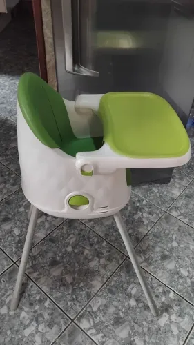 Cadeirinha de alimentação 