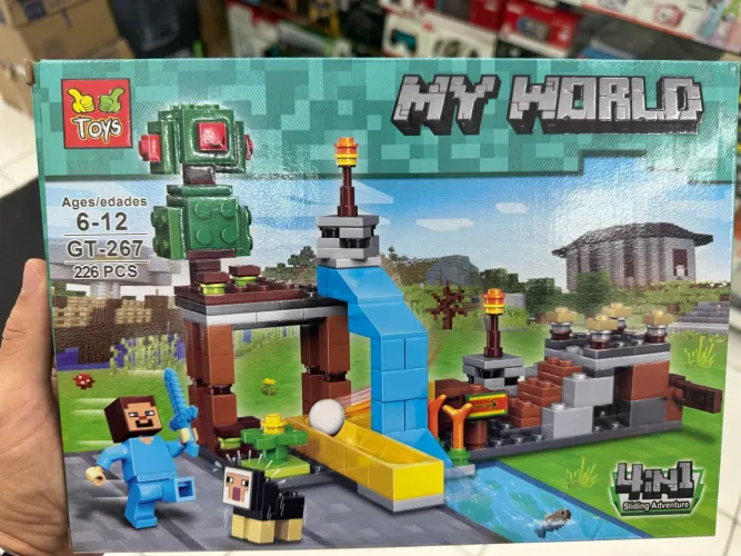 Brinquedo LEGO Minecraft 226 peças