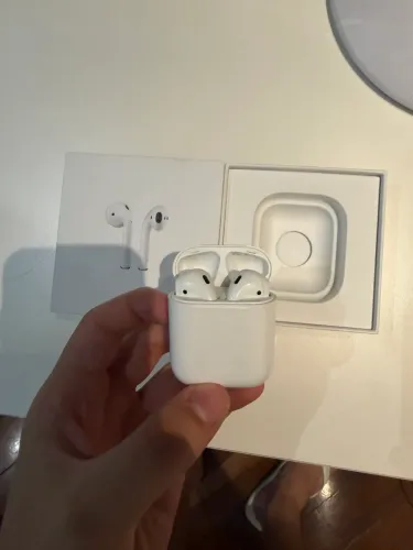 AirPods 2 geração Original Apple + Caixa e Cabo 
