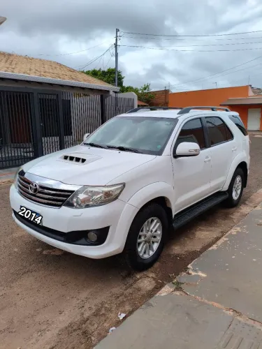 Toyota Hilux SW4 SRV D4-d 4X4 3.0 TDI Dies. AUT 2014