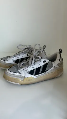 Tênis adidas originals 