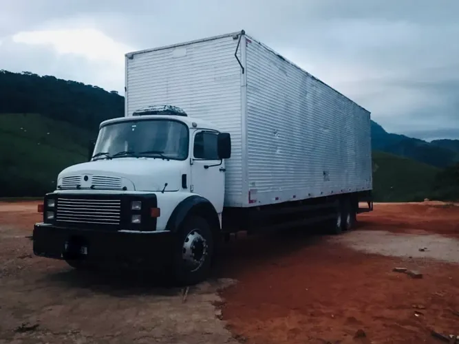 Caminhão mercedes 1113