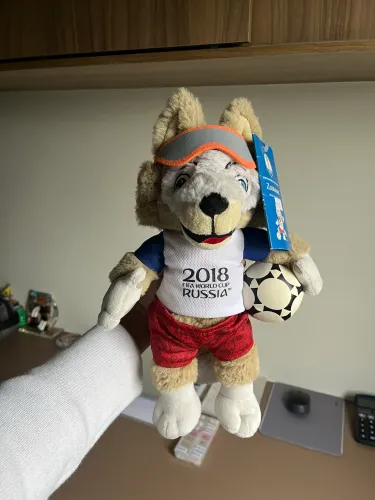 Mascote Copa 2018 ( Rússia)- Zabivaka Pelúcia