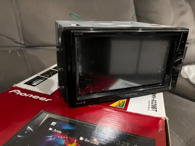 Pioneer DMH-G228BT