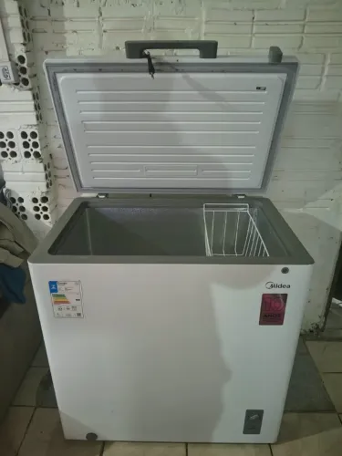 Freezer Midea 200L Horizontal - Semi novo - 127V