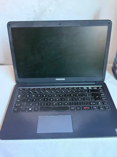 Vendo este notebook Positivo