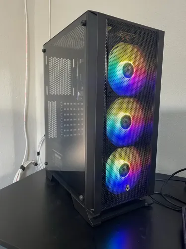 PC Gamer Ryzen 5 4600G ? 16GB RAM ? 1TB ? RGB