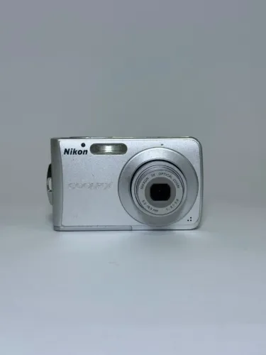 CyberShot | Nikon CoolPix S202 8MP