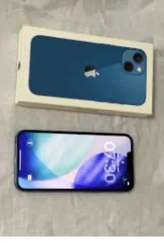 iPhone 13 (128GB) divido 10x no cartão