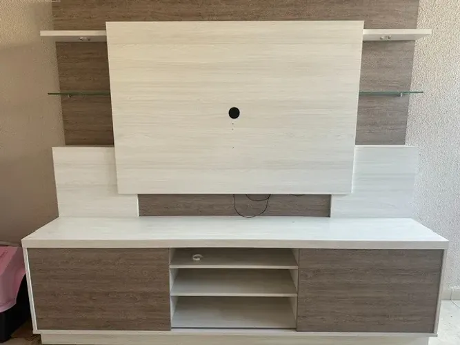 Painel + rack para TV - iluminação em LED - perfeito estado - Marca Campo Largo