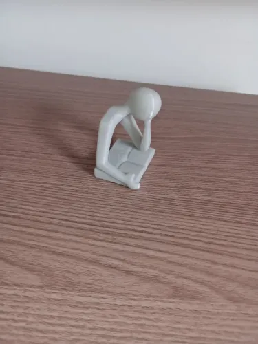 Escultura Moderna O Leitor ideal para Decoração de Ambientes Casa ou Escritório