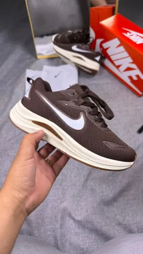 Tênis feminino